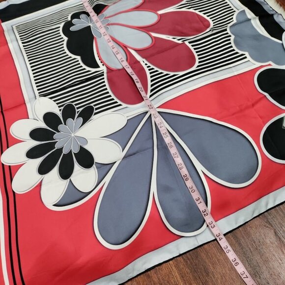 NWT Vissona Julia Turkish Silk Scarf / Head Cover Geometric Flower Detail 34x34 - Picture 9 of 11